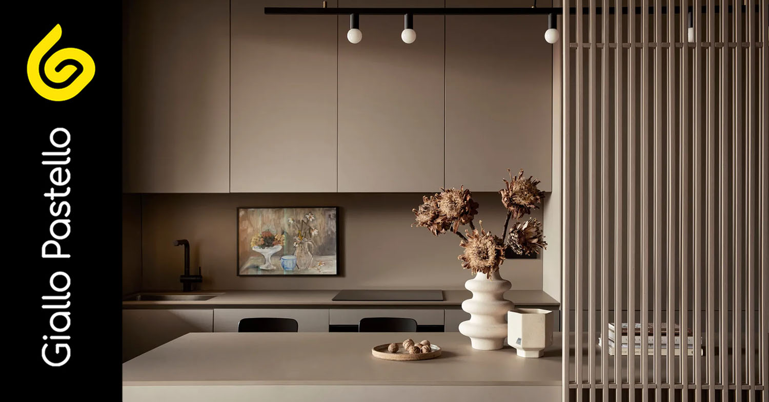 Colore Pantone 2025: il Mocha Mousse nell’interior design - Giallo Pastello