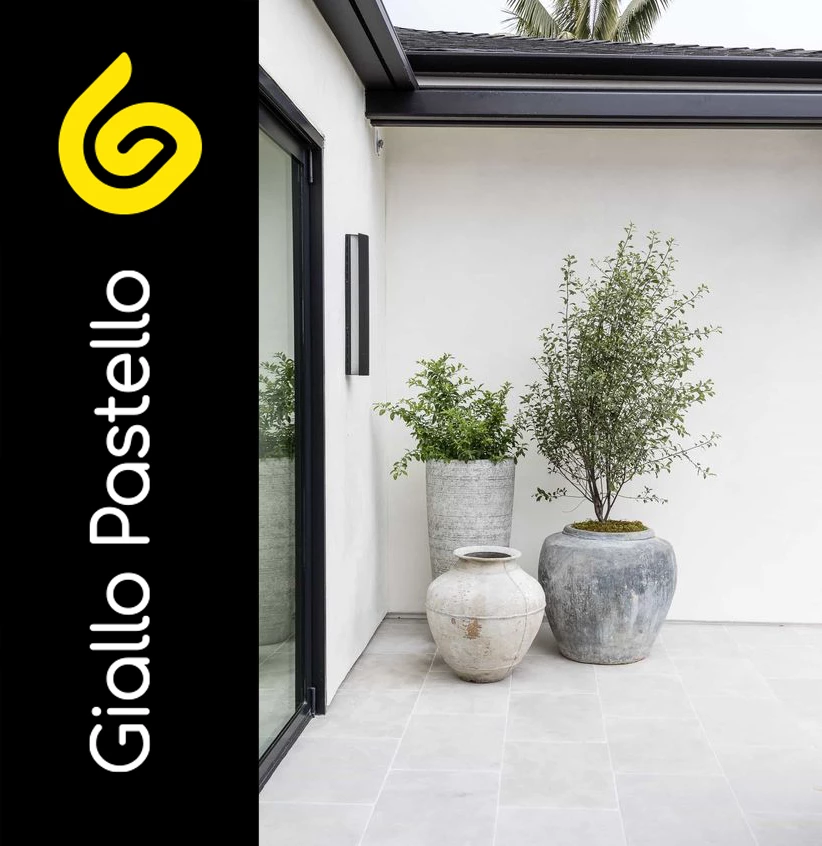 Vasi di design per arredare terrazzo appartamento - Giallo Pastello Interior Design Brescia